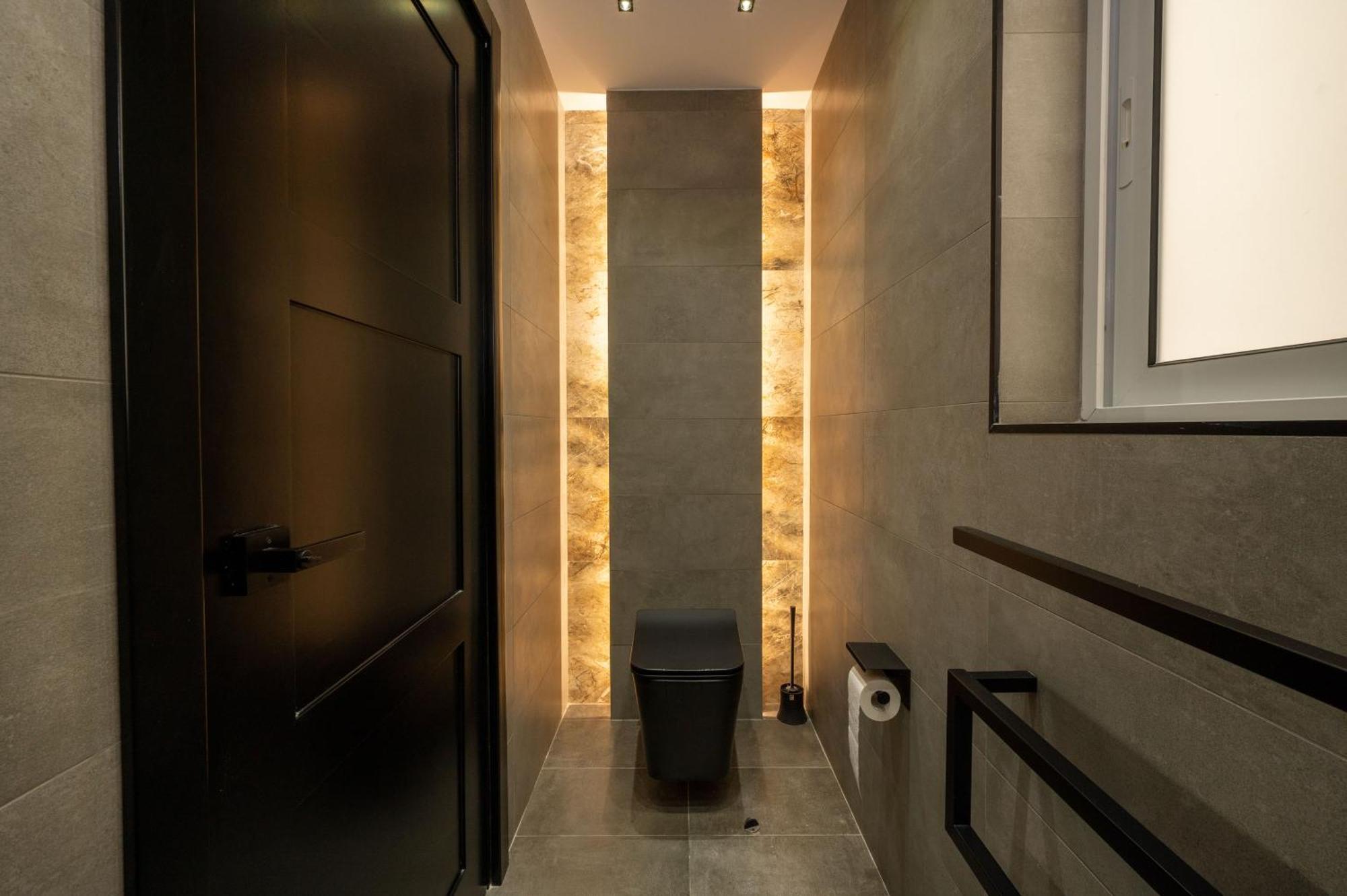 Stylish 2 Bedroomed Apartment グジラ エクステリア 写真
